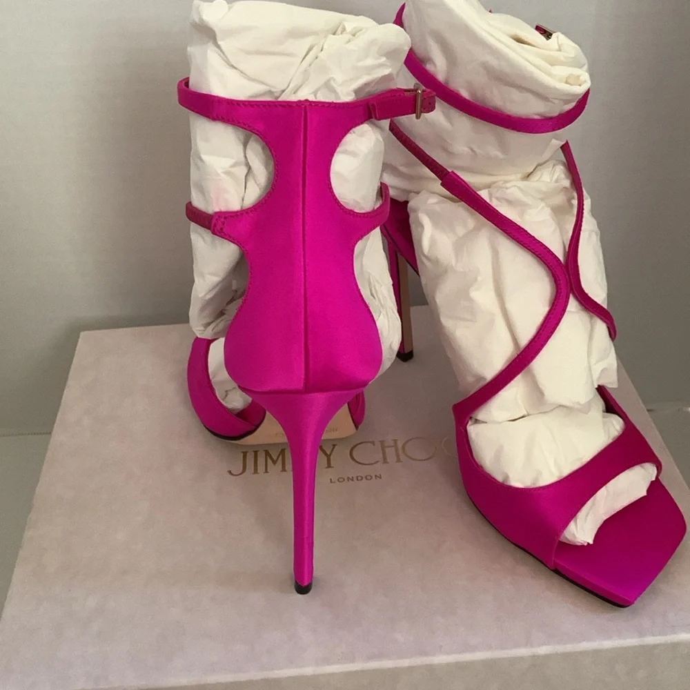Jimmy Choo daring distinct